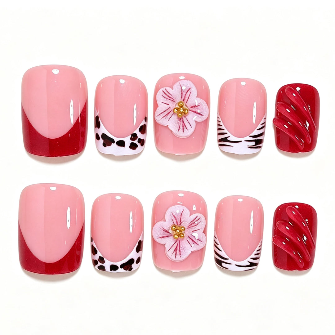 Dekoratives florales Press-On-Nagelkunst-Set Karnz