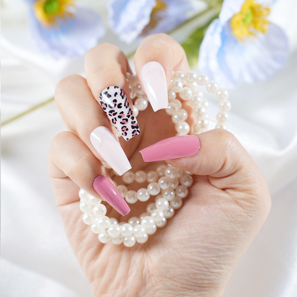 Trendy Gel-Nagelkunst-Bundle Karnz