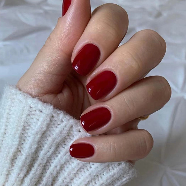 Kreative Nagelkunst mit eleganter Hochglanz-Oberfläche Karnz