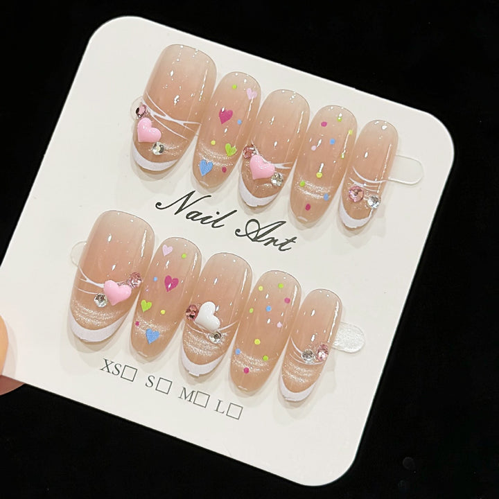 Elegantes Nageldekorationsset Karnz