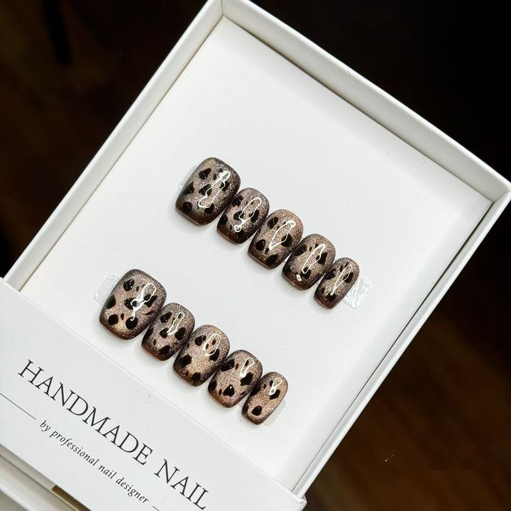 Handgemachtes Press-On Nagelkunstset mit Leopardenmuster-Design