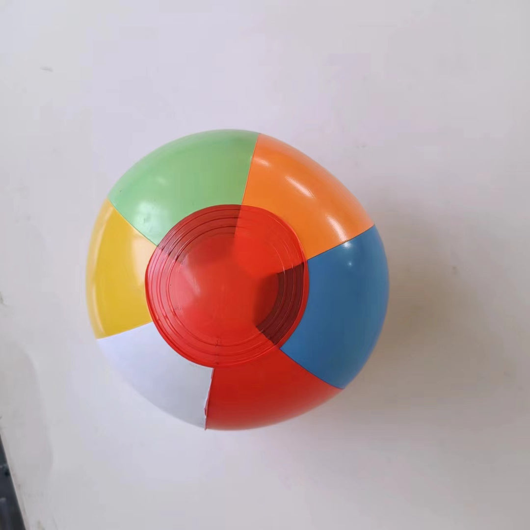 Unisex aufblasbarer Spielball mit verschiedenen Farbsegmenten Karnz
