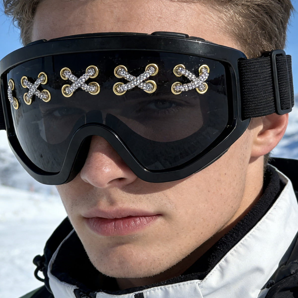 Damen Sportliche Schutzbrille im modernen Design mit innovativen Details Karnz