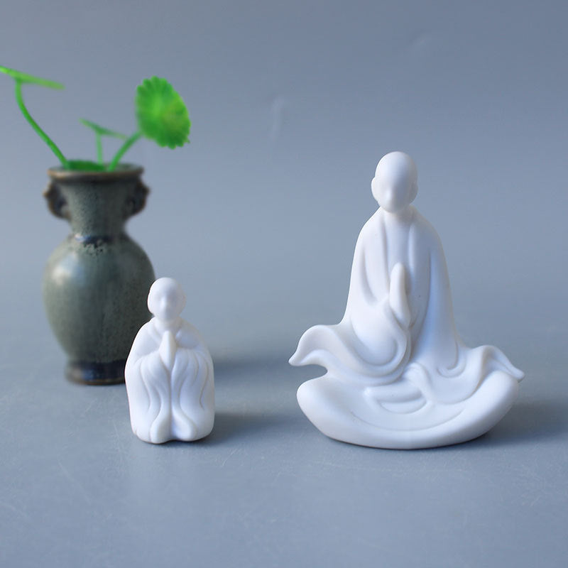 Dekorative Porzellanfigur Karnz