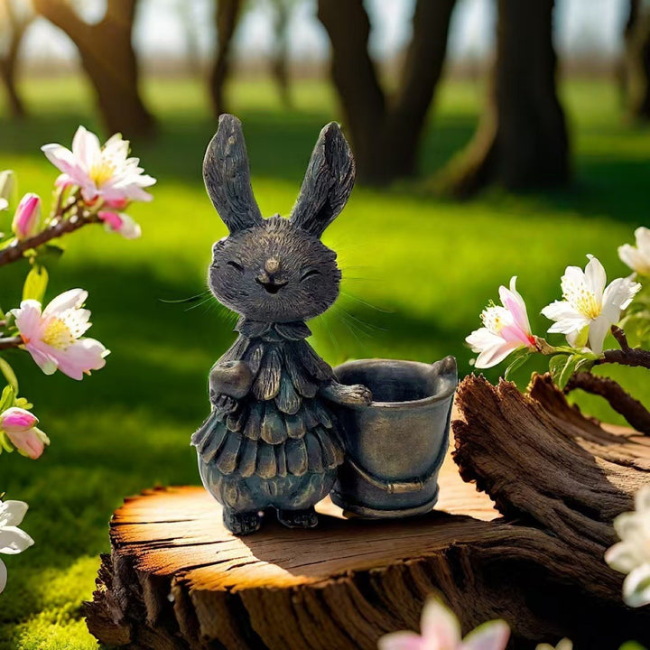Adorable Hasenfigur mit Salatpflanzer Karnz