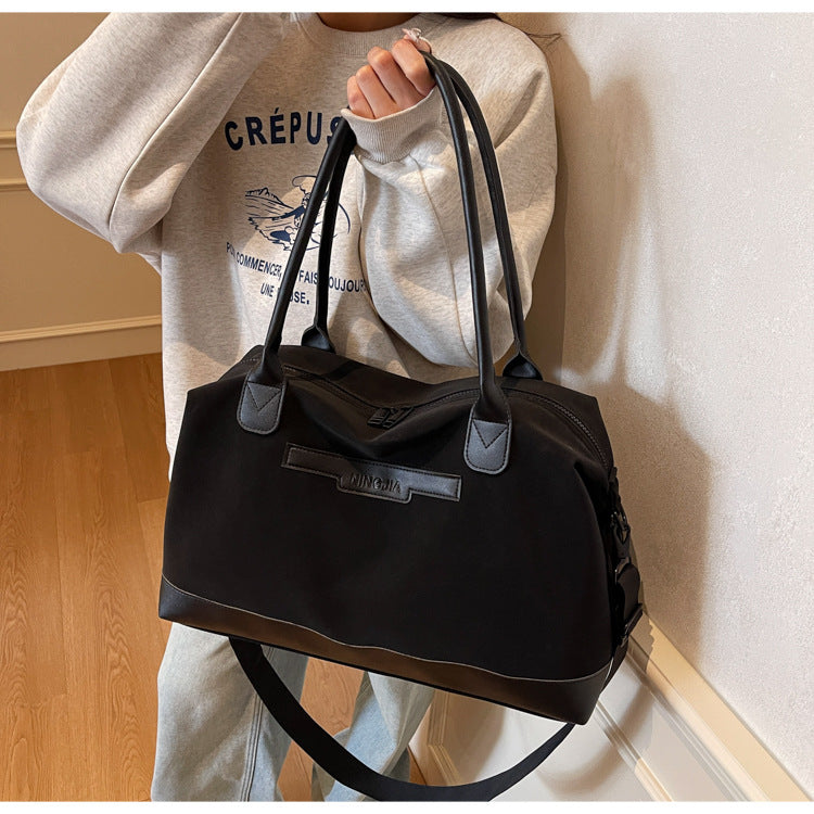 Modische Reisetasche