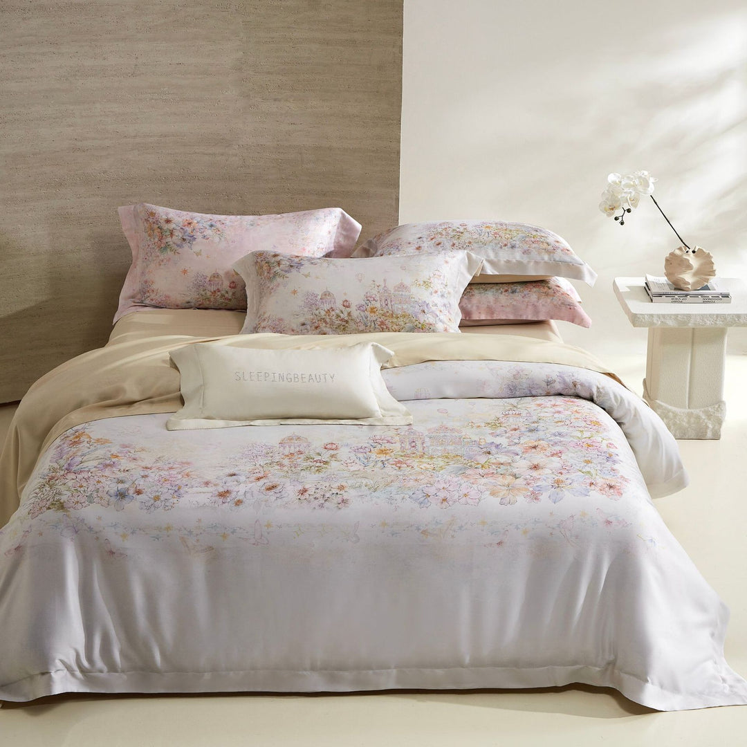 Luxuriöses florales Baumwollbettbezug-Set mit Satinbesatz