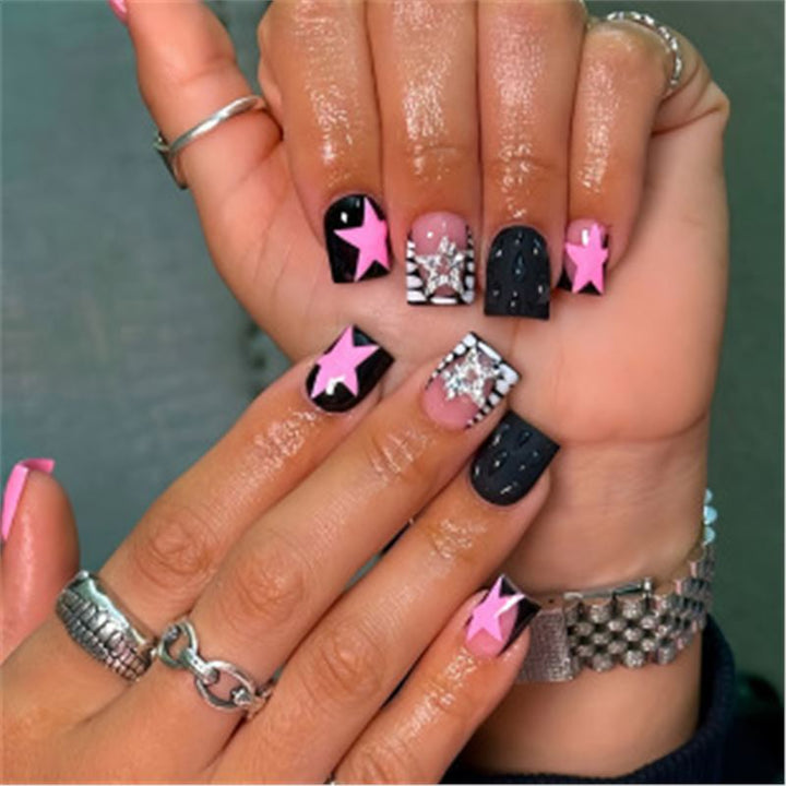 Künstlerisches Press-On-Nagelset mit Premium-Verzierungen Karnz