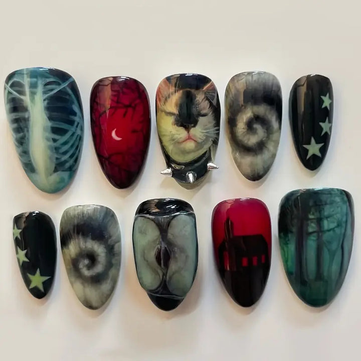 Künstlerisches Nageldesign Karnz