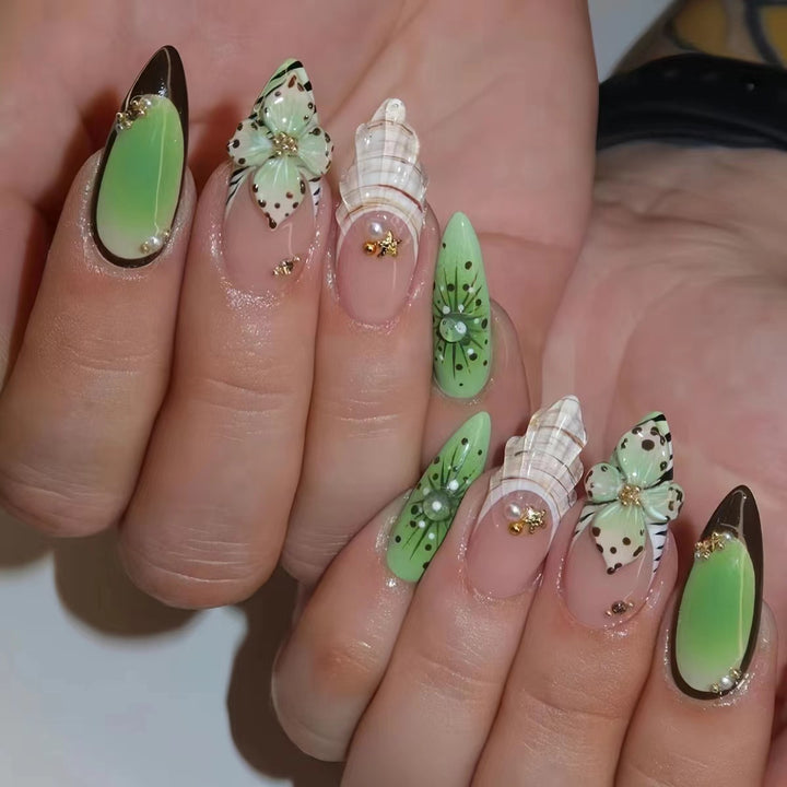 Dekoratives 3D Nageldesign-Kit Karnz