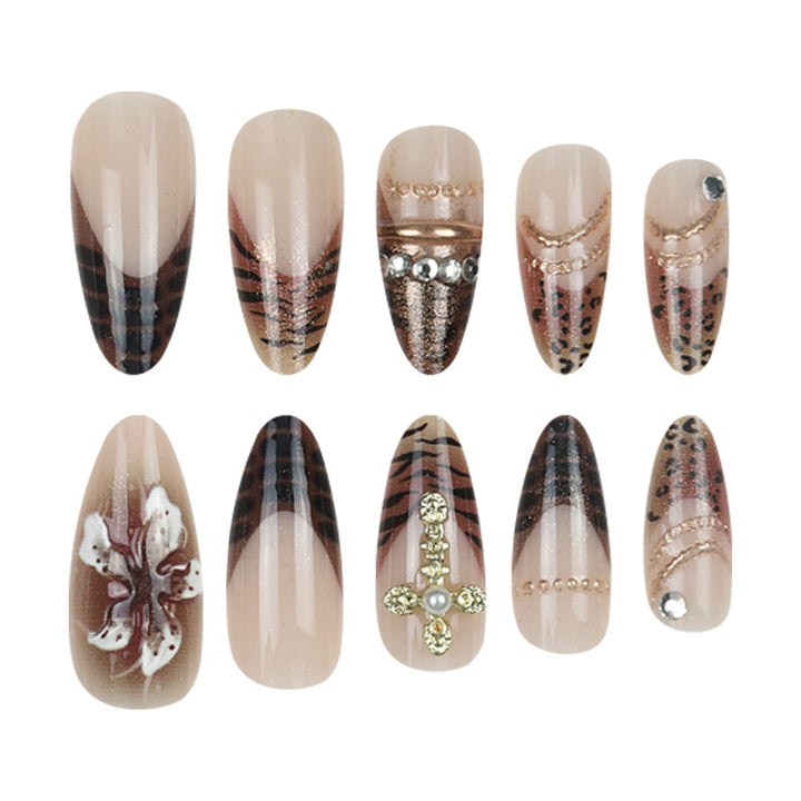 Dekorative 3D Nagelkunst Extensions Karnz