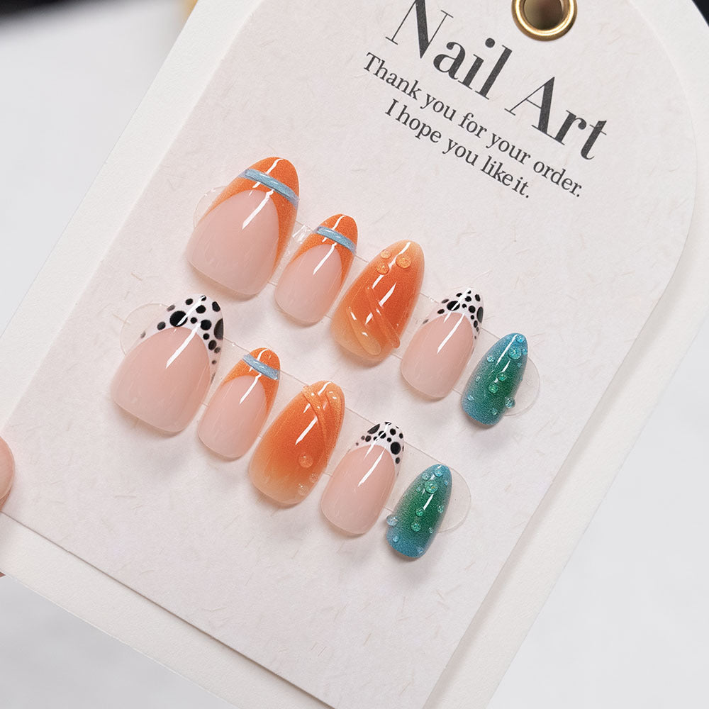 Künstlerische Trendige Nagelkunst