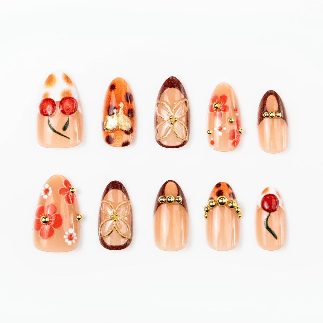 Dekorativer Press-On Nagelset Karnz