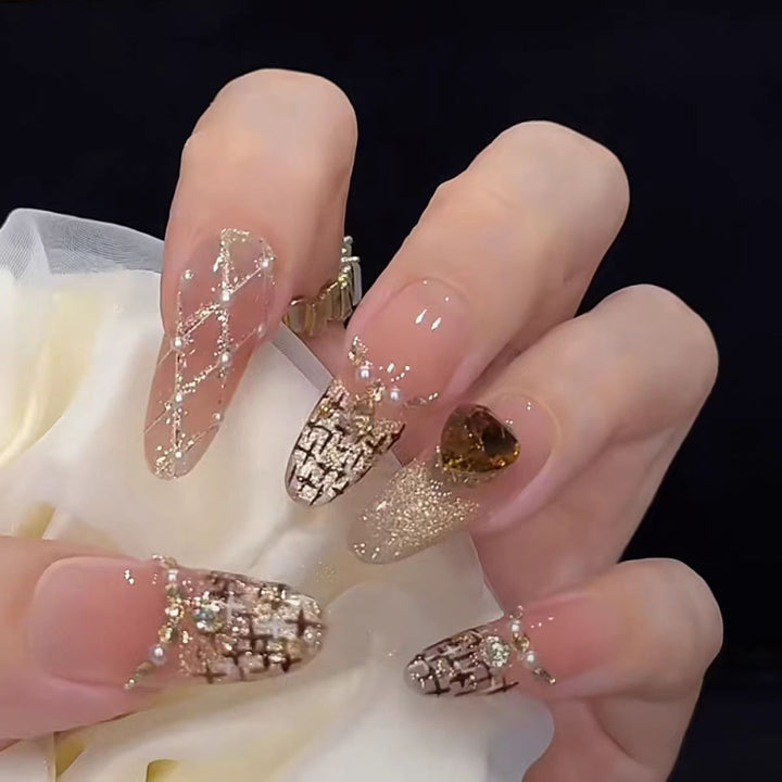 Glitzerndes Künstlerisches Press-On Nageldesign Karnz