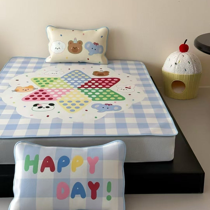 Kinder-Matratzenauflage mit Panda-Print, Messskala und zwei Kissen rutschfest waschbar