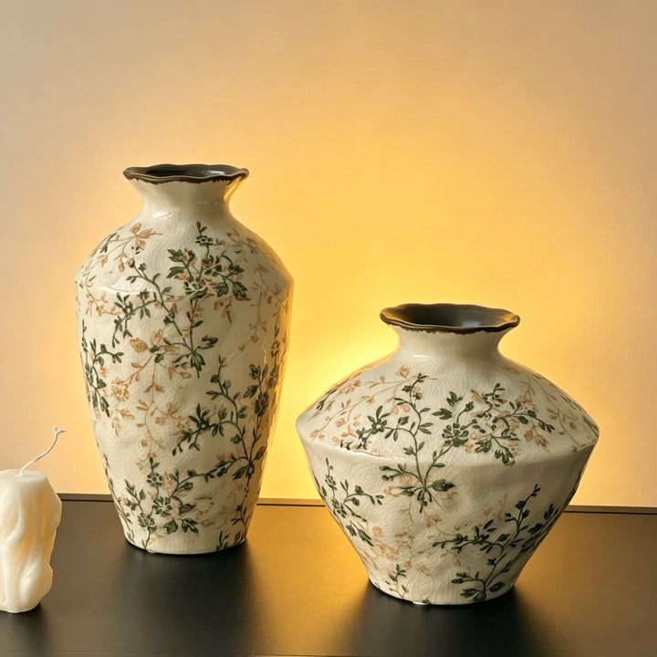 Blumenmuster Dekorative Keramikwasserflasche
