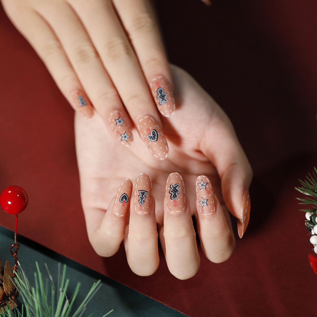 Elegante Acryl-Nägel mit goldenen Akzenten Karnz