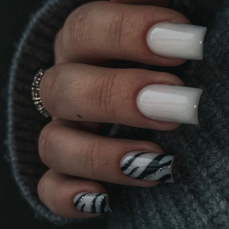 Künstlerische Nagelverlängerungen Karnz