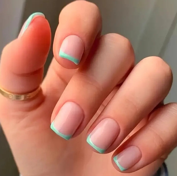 Chic Französische Tip Nagelverstärkungen Karnz
