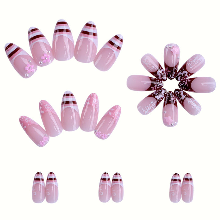 Künstlerische Florale Press-On Nagelverzierungen Karnz