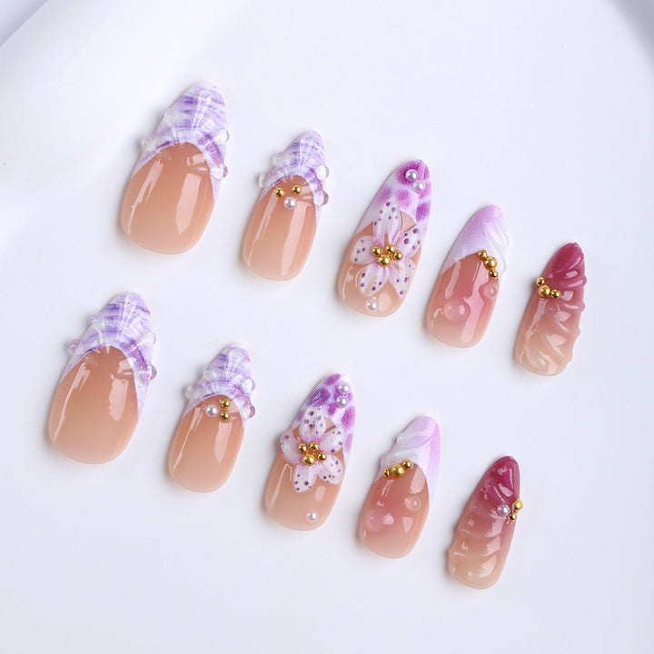 Kunstvolle Nagelset Karnz