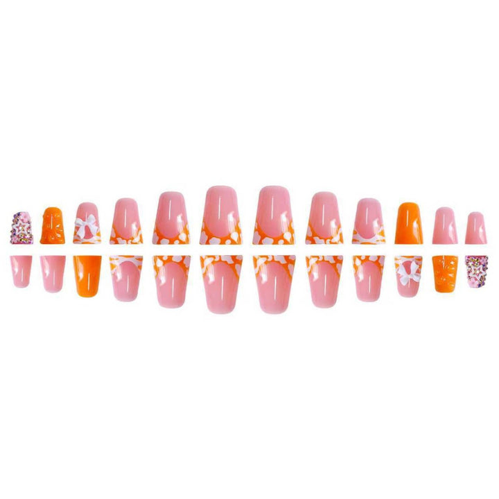 Dekorative Nagelkunst Karnz