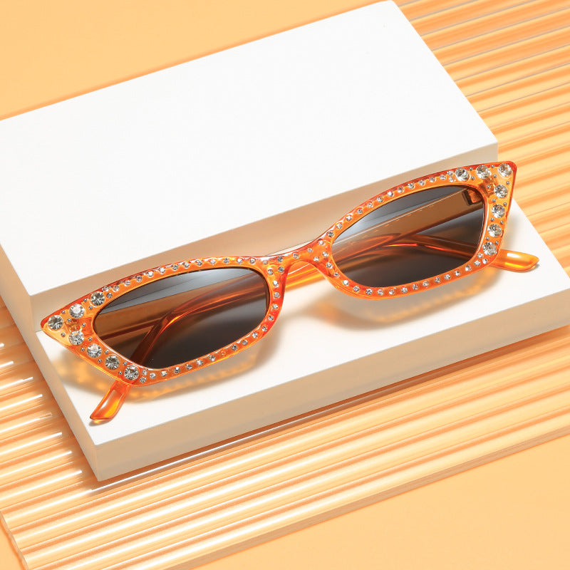 Damen extravagante Cat-Eye Sonnenbrille mit Kristallverzierung Karnz