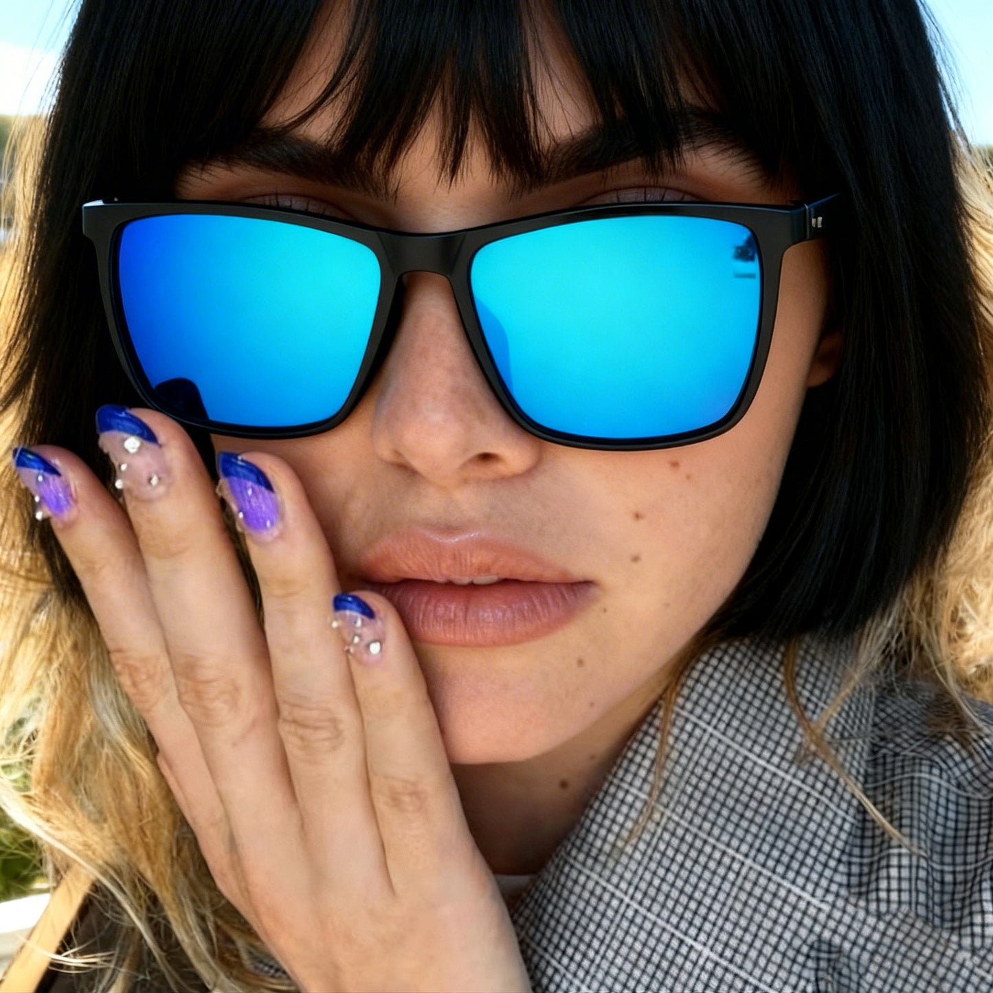 Damen sportliche Sonnenbrille mit polarisierenden Gläsern und flexiblem Gestell Karnz