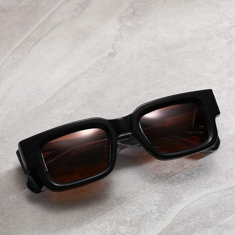 Damen modische Sonnenbrille im stilvollen Blockrahmen-Design Karnz