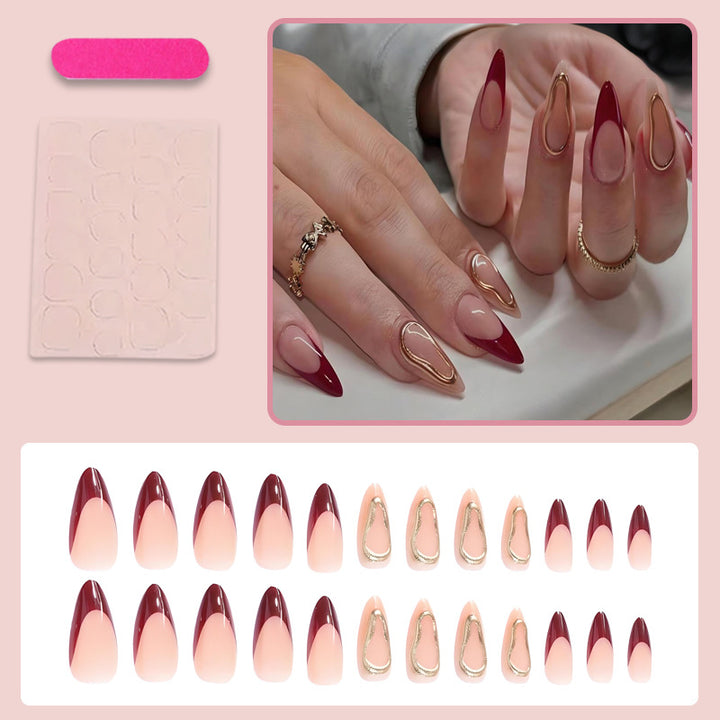 Kunstnagelset mit elegantem Spitzen Design Karnz