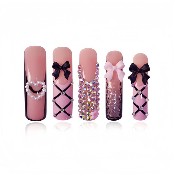 Glamouröse Statement Nagelkunst Extensions Karnz