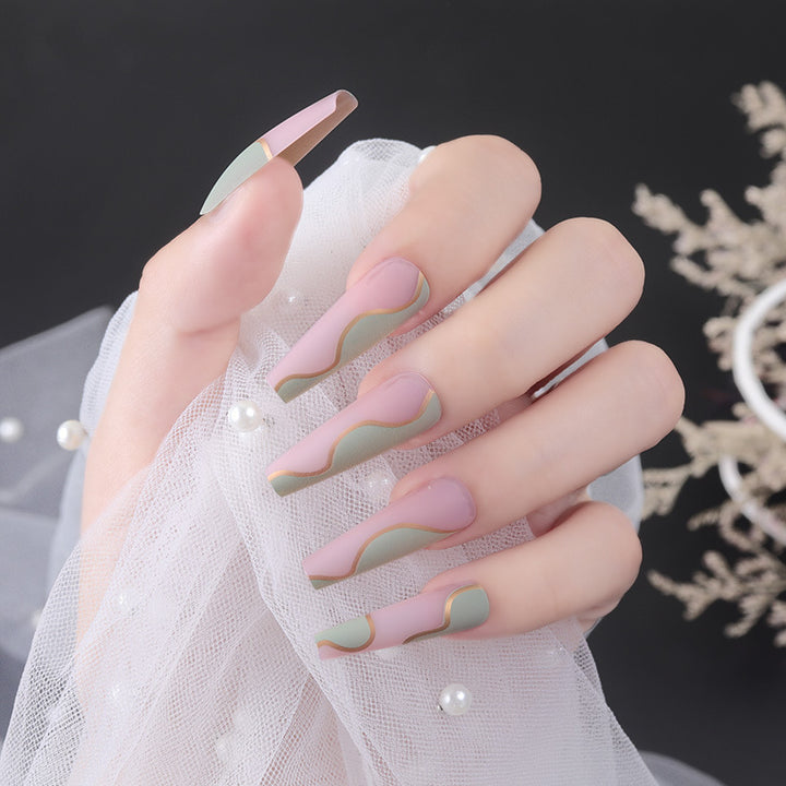 Lange elegante Press-On-Nagel-Set mit Wellen-Design Karnz