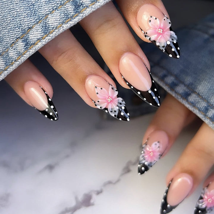 Elegantes Stiletto-Nagelkunst-Set Karnz