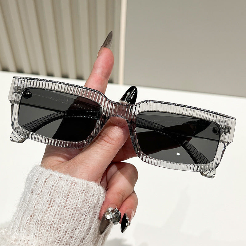 Damen stylische Sonnenbrille mit strukturiertem Rahmen Karnz