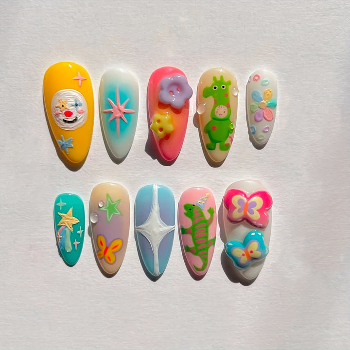 Verspielt Thema Press-On Nagelkunst Set Karnz