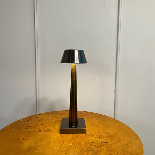 Moderne dekorative Tischlampe