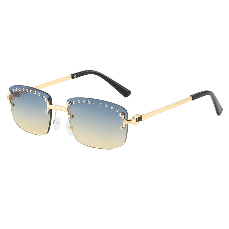 Damen elegante Sonnenbrille mit funkelnden Kristallakzenten Karnz
