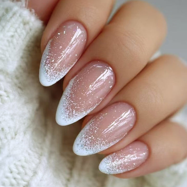 Kreative Kunstnägel mit Elegantem Glitzerdesign Karnz