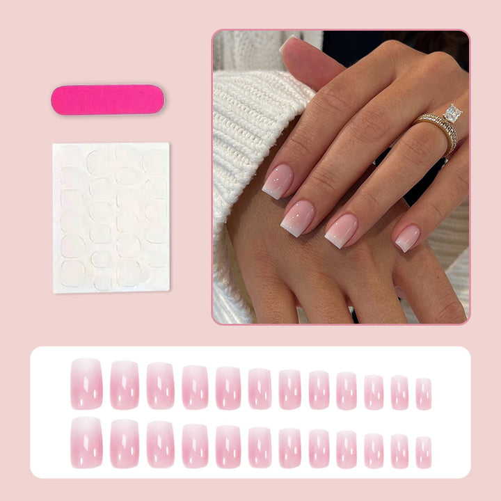 Kunstnagelset mit luxuriösen French-Tipps und elegantem Glanz Karnz