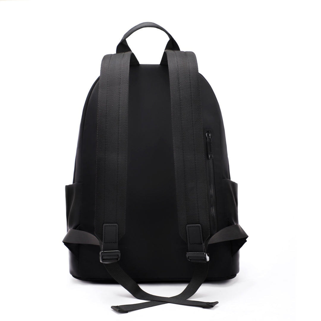 Sleek Urban Funktionaler Rucksack Karnz