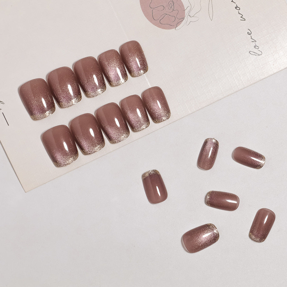 Glamouröses Press-On Nagelset mit Glitzer-Spitzen Karnz