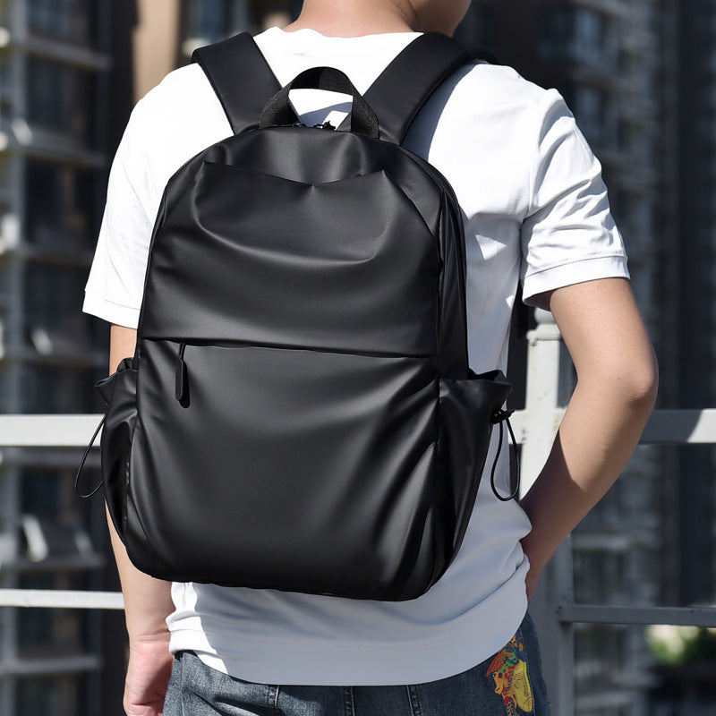 Schlanker Wasserdichter Reise-Rucksack Karnz