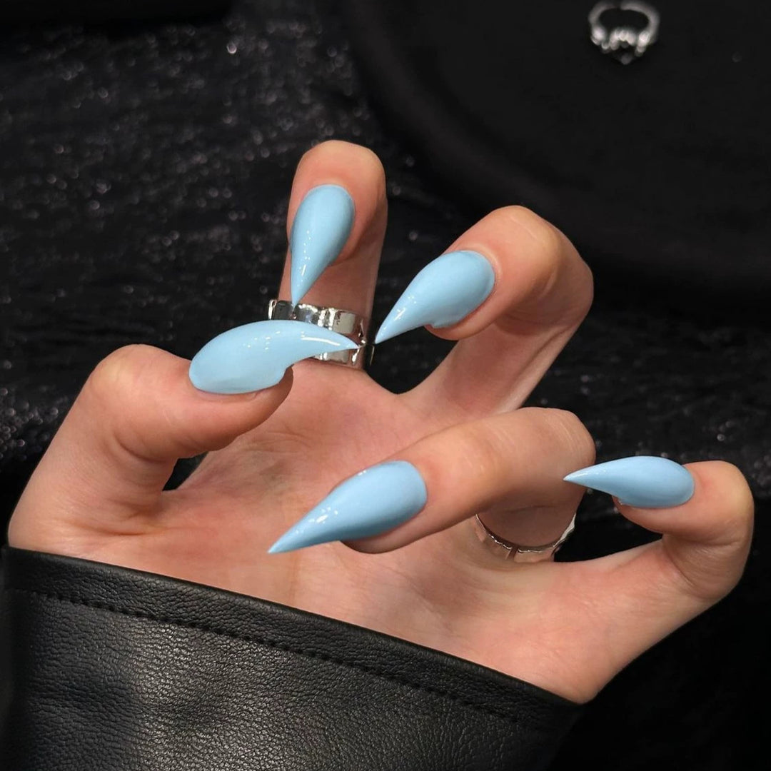 Elegante Stiletto Press-On Nagel Set mit glänzendem Finish