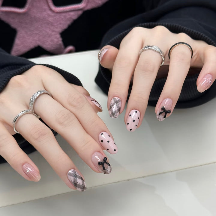 Gemusterter Press-On Nagel Kunst Set