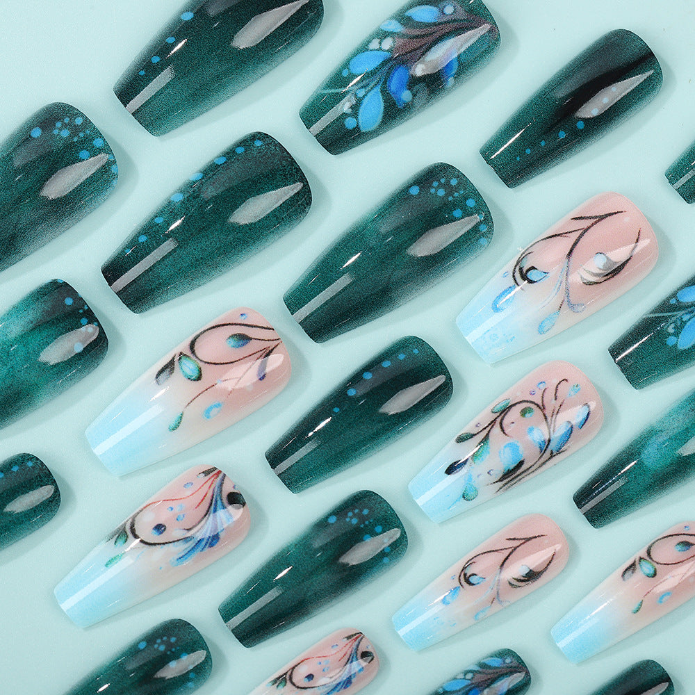 Kreative Nail Art Fingernägel Karnz