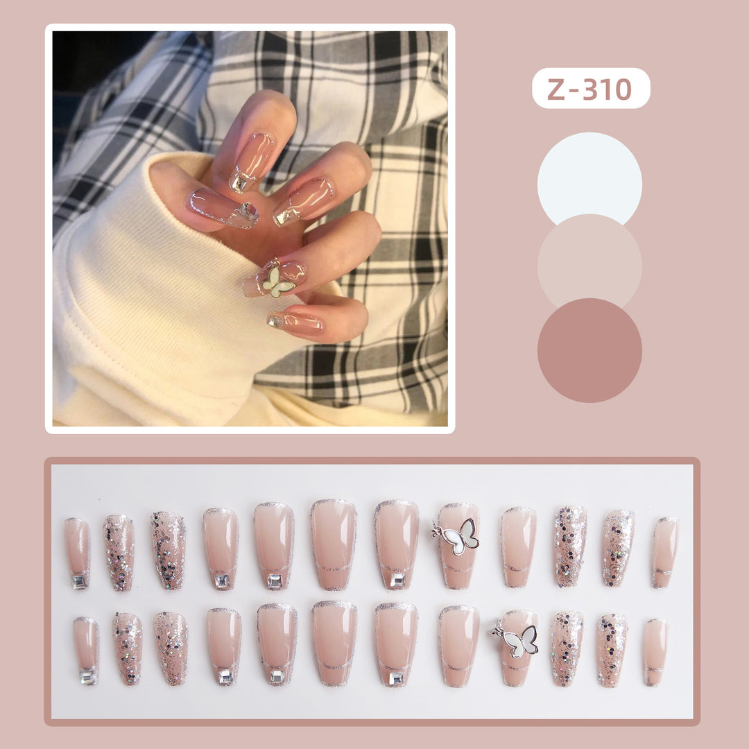 Elegantes Press-On-Nageldesign-Set mit Schmetterlingsakzenten