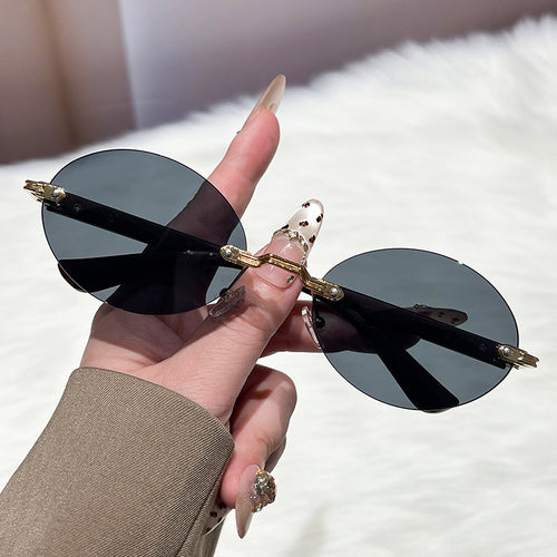 Damen modische und elegante Sonnenbrille mit ovalem Design Karnz