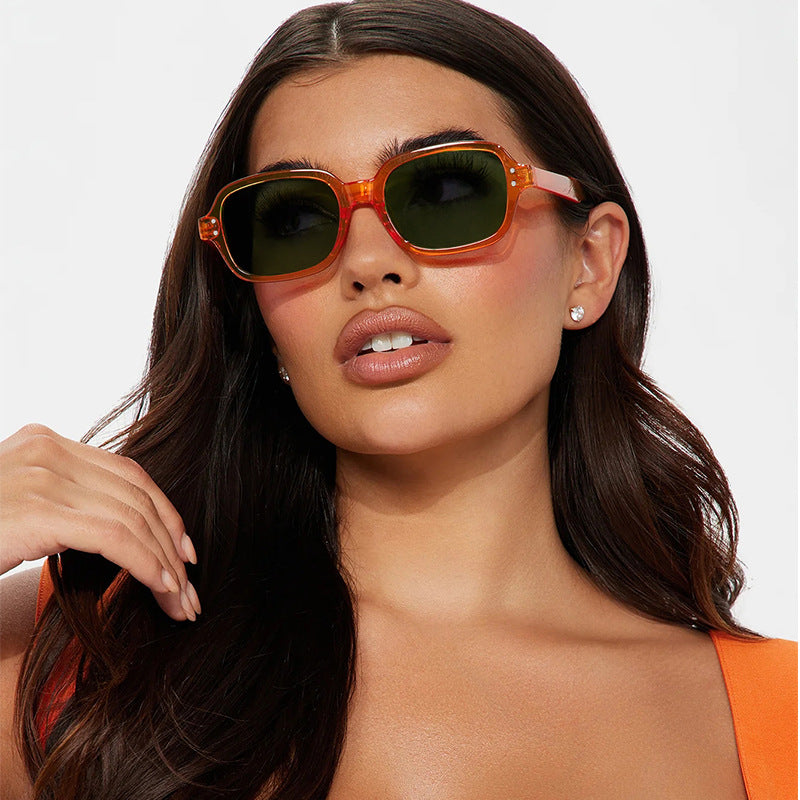 Damen Sonnenbrille mit modernem, transparentem Rahmen und UV-Schutz Karnz