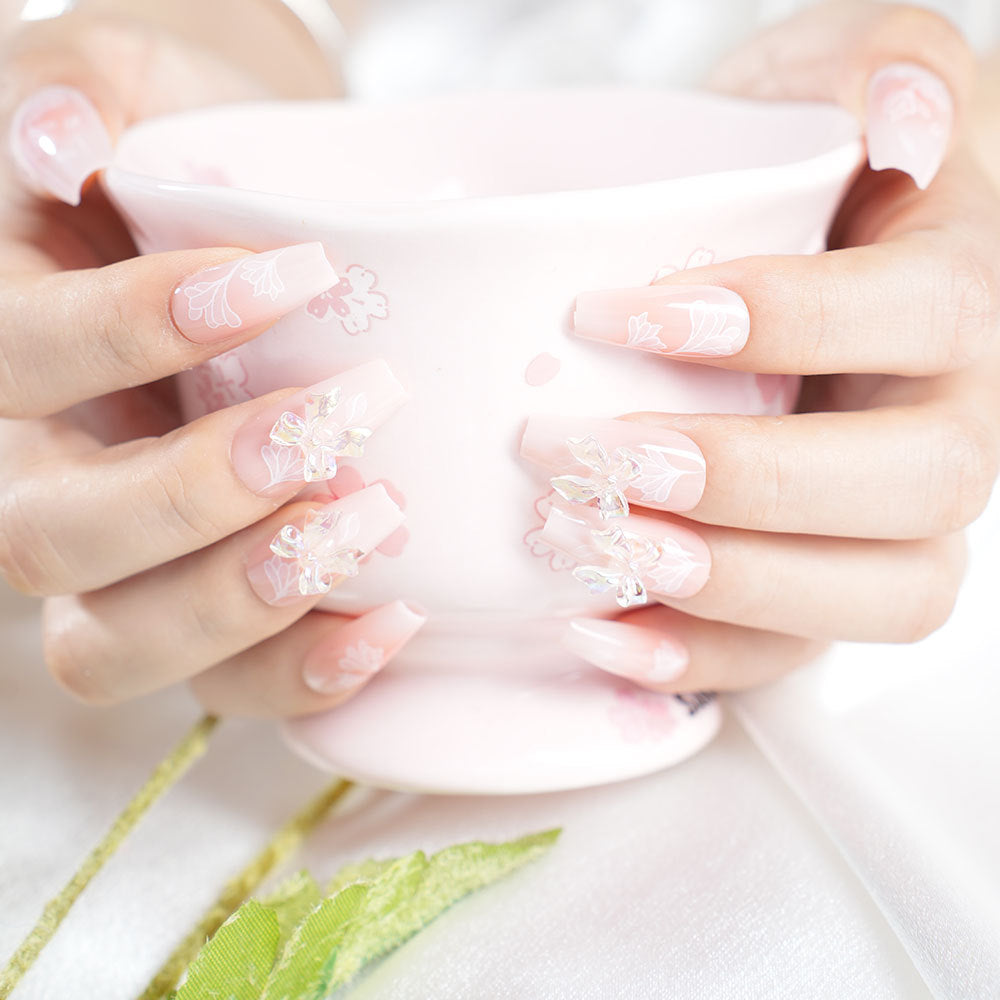 Elegante florale Press-On-Nagelverlängerungen Karnz
