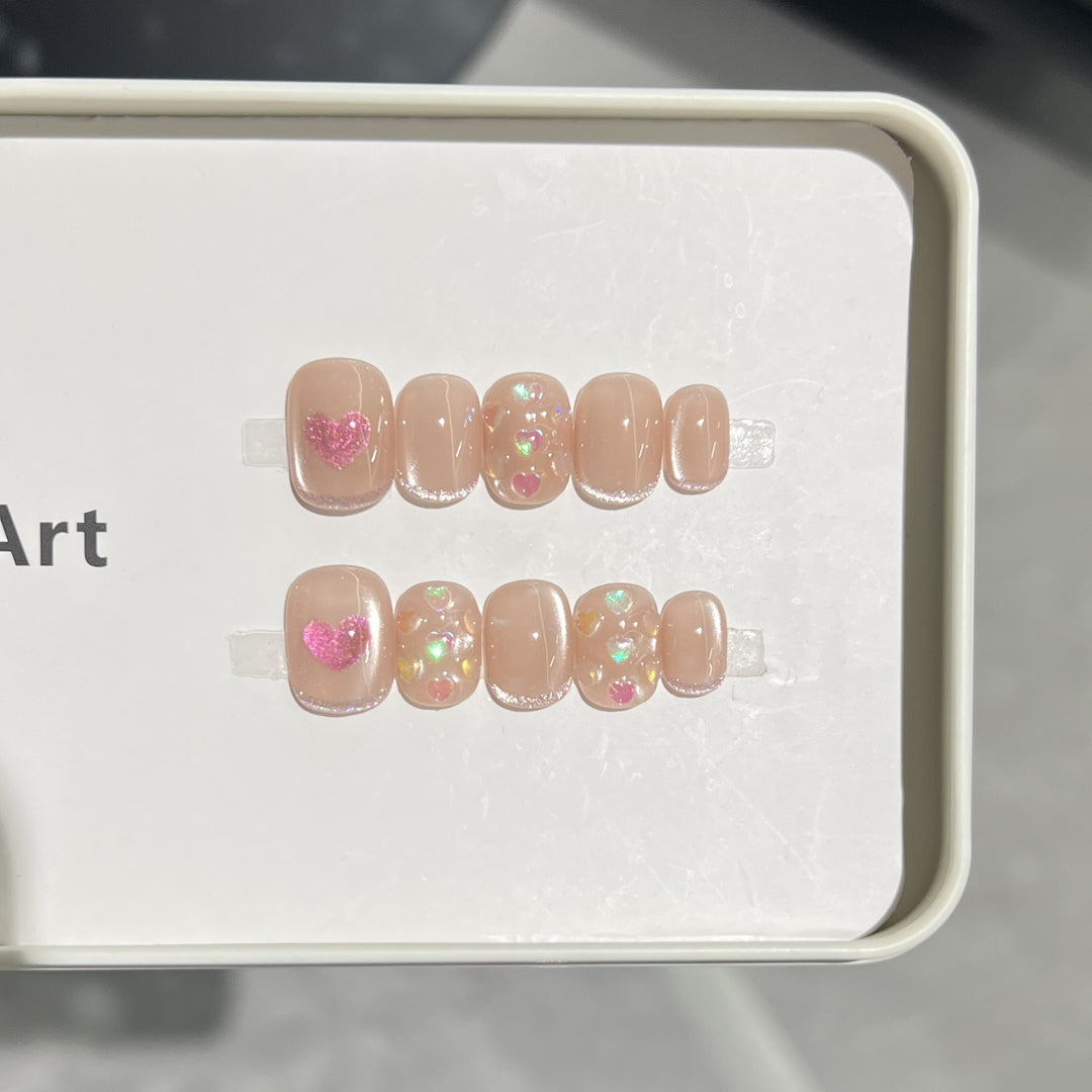 Heart-Accent Press-On Nail Set Karnz